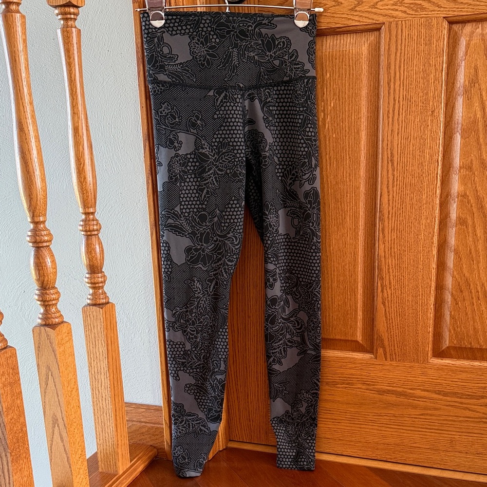 Nike Black Floral Patterned Leggings